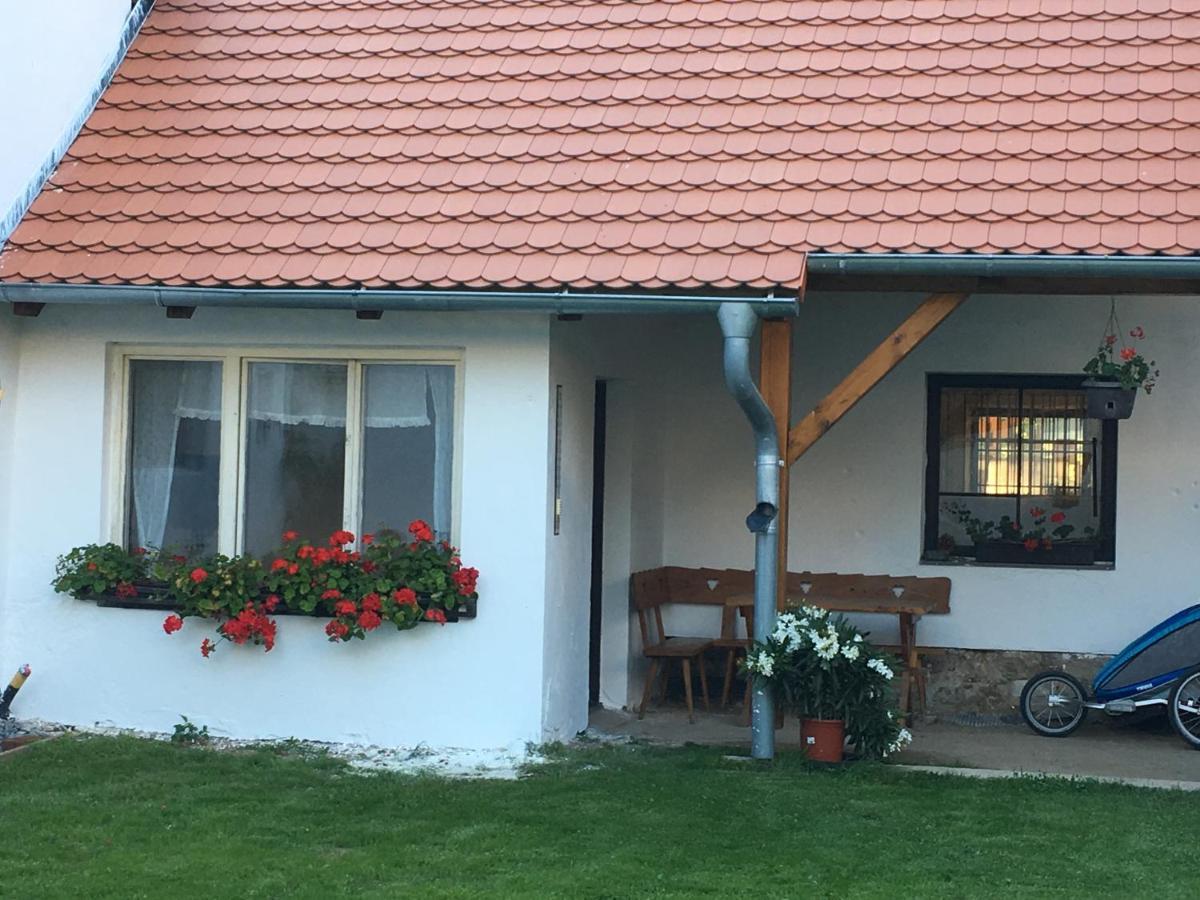 Statek Stranovice Appartement Malenitz Buitenkant foto